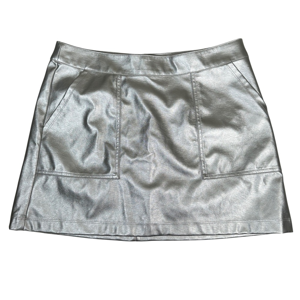Silver Metallic Faux Leather Mini Skirt Womens Medium Vegan festival Futuristic‎